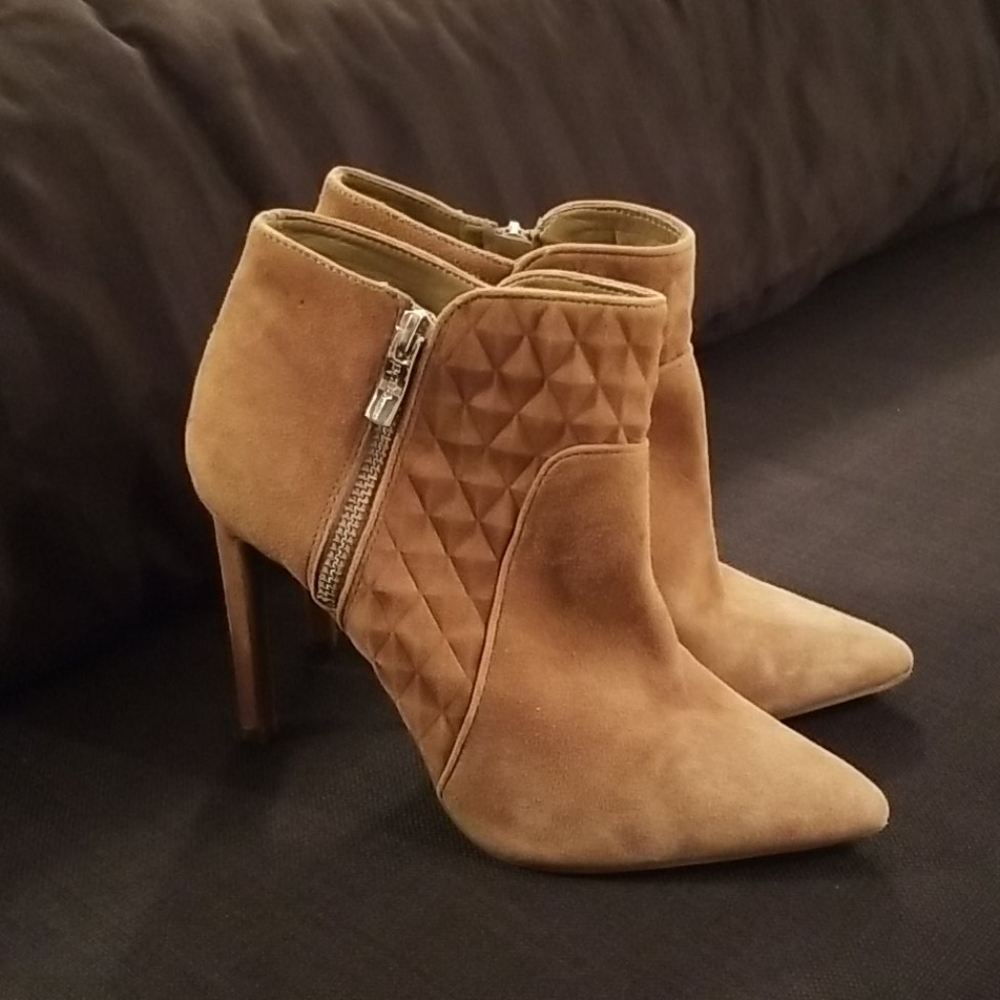 BCBG heel ankle boots | booties